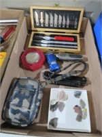 COLL OF KNIVES, CARVING SET, BINOCULARS & MISC.