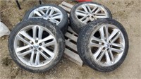 (4) 274/ 45 R22 Tires on Ford Rims