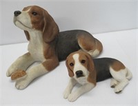 (2) Beagle dog statue. Largest measures: