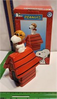 Peanuts Snoopy Flying Ace salt & pepper shaker set