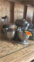 Small  Kitchen Aid Mixer (gray )