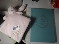 Baby / Sleepy Bunny and Our Family Traditions Book