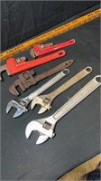 Wrenches and pipe wrenches