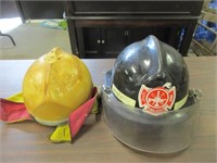 VINTAGE FIREMANS HELMET WITH INSERT