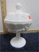 WESTMORELAND MILK GLASS COVERED COMPOTE