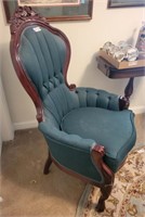 Queen Anne Style Settee Chairs **