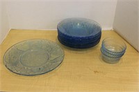 SELECTION OF BLUE TINTED BOWLS AND MORE