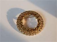 Vtg brooch