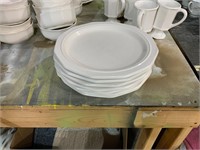 white pfaltzgraff dinner plates