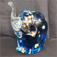 Art glass elephant paperweight