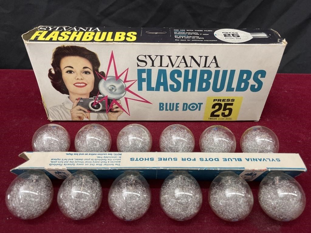 Vintage Sylvania Flashbulbs Press 25