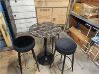NEW HEIGHT ADJUSTABLE 24" ROUND TABLE + 3 STOOLS