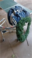 2x Columbia coat wreath & walker