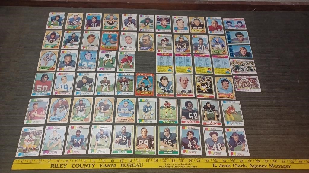 64 old TOPPS NFL football cards 1970s