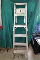 Aluminum Step Ladder - 6 Ft