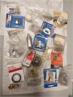 (New) (20 pack) Assorted Plumbing Items



ST