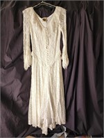 Wedding dress Western Collection. Size small.