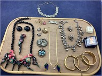 Lot of Vintage Jewelry