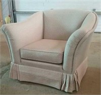 Upholstered accent arm chair