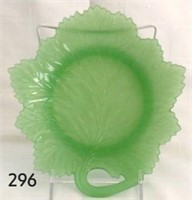 Jade Green Leaf Plate 8"