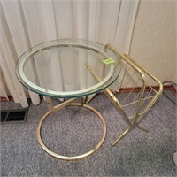 U211 Round brass Glass side table & magazine rack