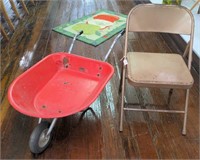 Lot w/ children's folding chair 22" and radio