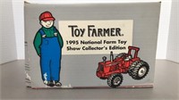 Toy Farmer Allis Chalmers Two Twenty Tractor