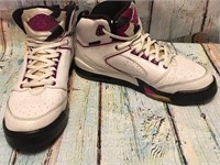 Nike AirJordans Sixty Plus  Wht/Purple