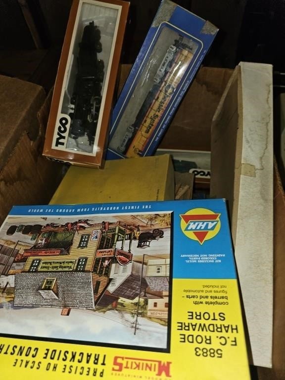 Vintage & Household Auction in Galion