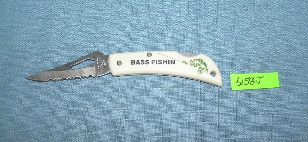 Bass fishing pocket knife