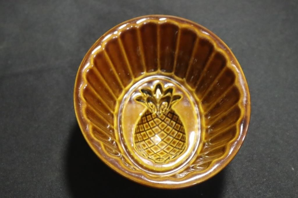 Pineapple mold bowl