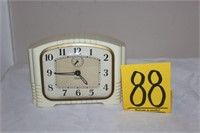 Gilbert wind up vintage clock, bakelite