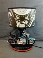 Harley Davidson Lamp Powers On has 2 Light
