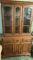 Hutch,top is lighted 75x44x20