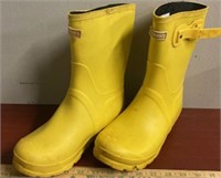 Hot Paws Rain Boots-Size 9
