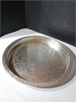 Beautiful silverplate serving tray. Approx 14