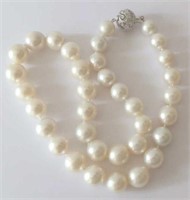 14ct White Gold Pearl and Diamond Necklace