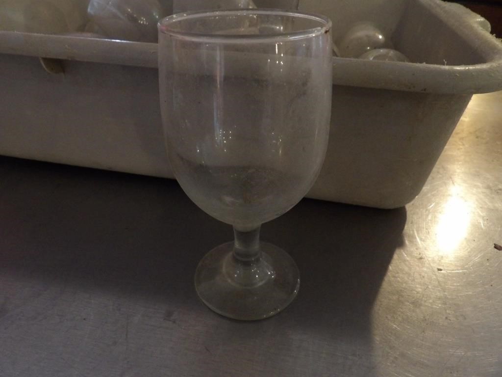 Bid X 13 : Wine Glasses