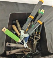 MISC GARDENING TOOLS