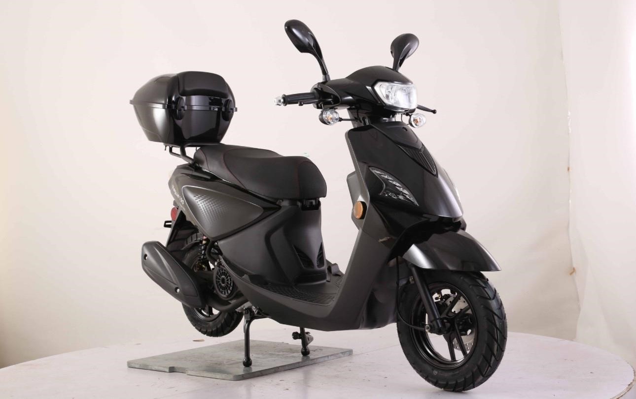 2024 BRANd NEW150cc GAS 4-STROKE GAS SCOOTER BLACK