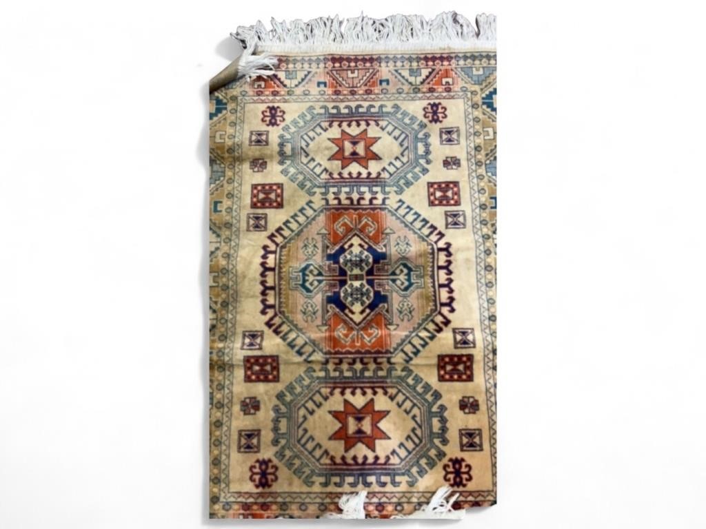 24x34 Persian Throw Rug