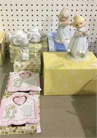 Precious Moments collector lot includes two