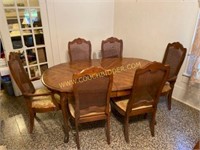Very nice Oval Dining table w/ 6  Cane Back chairs