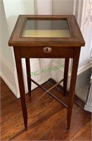Small mahogany curio display stand with lift up