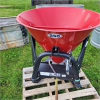 250 WORKSAVER FERTILZER SPREADER