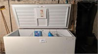 HOTPOINT Large Freezer 20 cu ft ( works good )