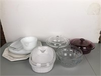 Grouping of household baking dishes