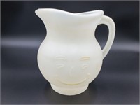 Vintage 2qt plastic kool-aid pitcher smiling