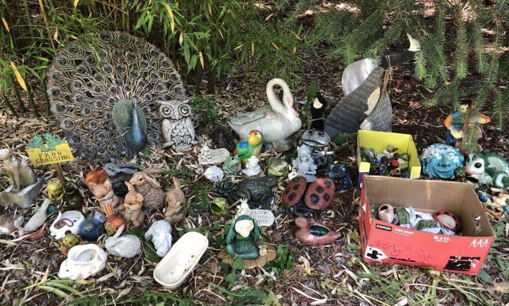 Lot of Garden Animal Statues Bunny Frog