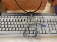 electronic cords & keyboard